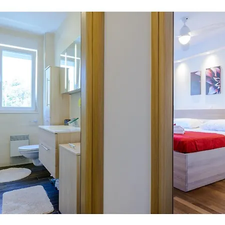 Bear Apartment *