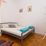 Bear * דוברובניק